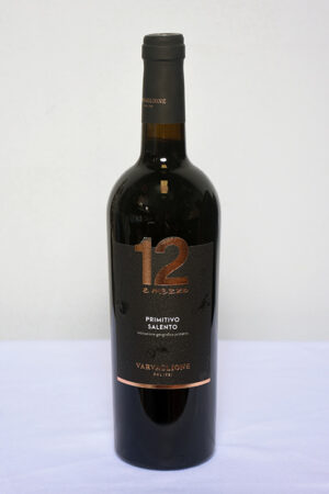 12 e mezzo Primitivo Salento Italian wine